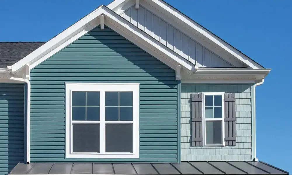 Roof repair and inspection services in De Soto